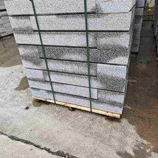 孝感芙蓉白路牙石，马路牙子